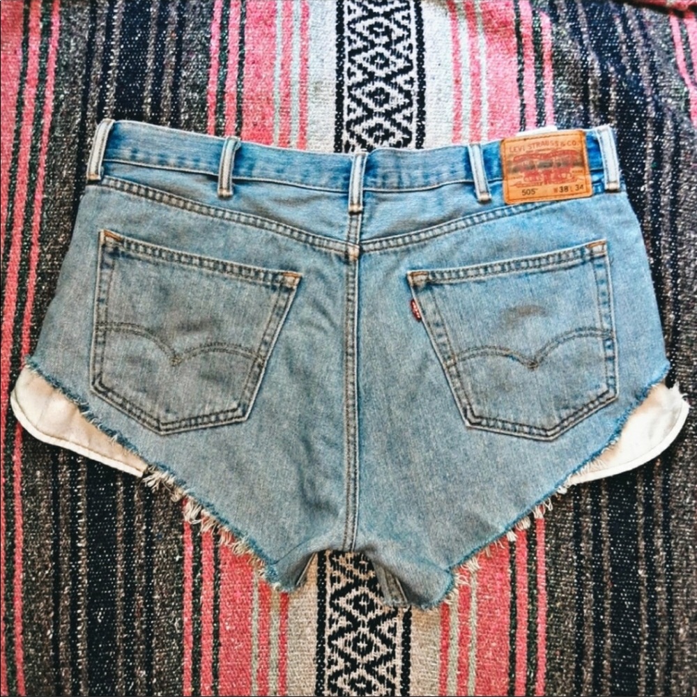 Levi’s Vintage 505 shorts